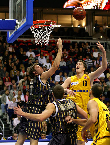 篮球划过一 篮球划过一