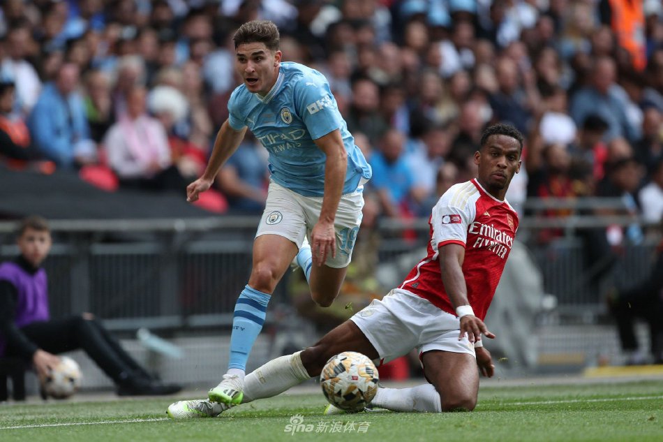 仅诠释了战 仅诠释了战